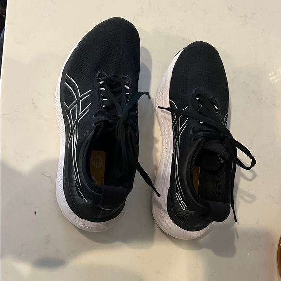 ASICS Black and White Running Shoes - Picture 2 of 4